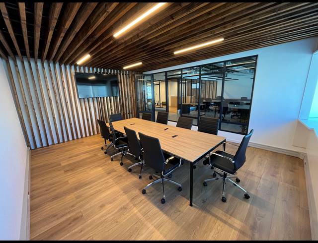 197M² OFFICE TO LET IN FORESHORE